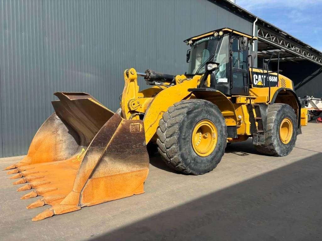 Caterpillar 966M Foto 1