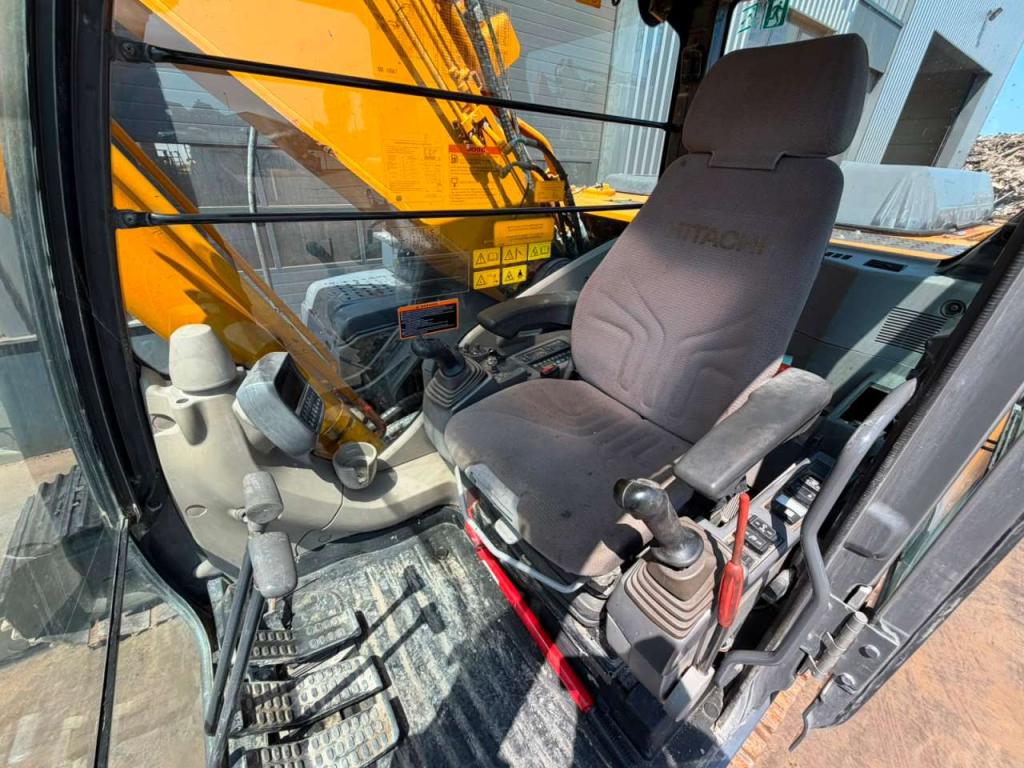 Hitachi ZX350LCN-3 Foto 20