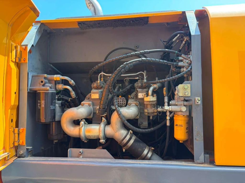 Hitachi ZX350LCN-3 Foto 25
