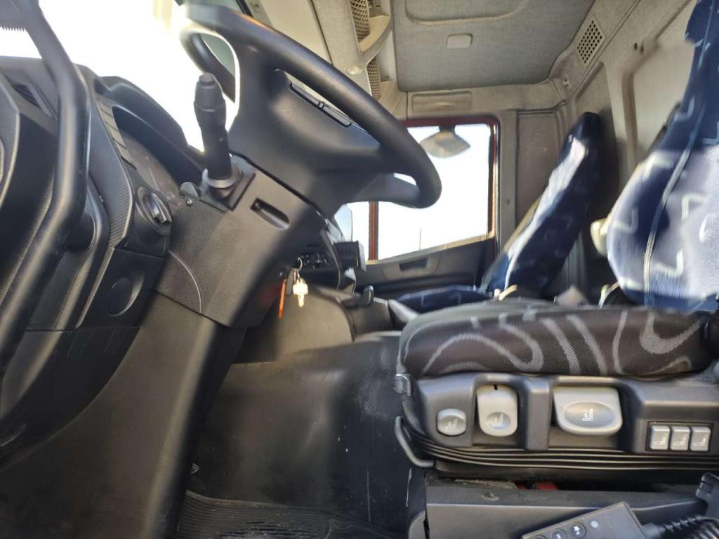Iveco STRALIS HI-STREET 260S31 Foto 10