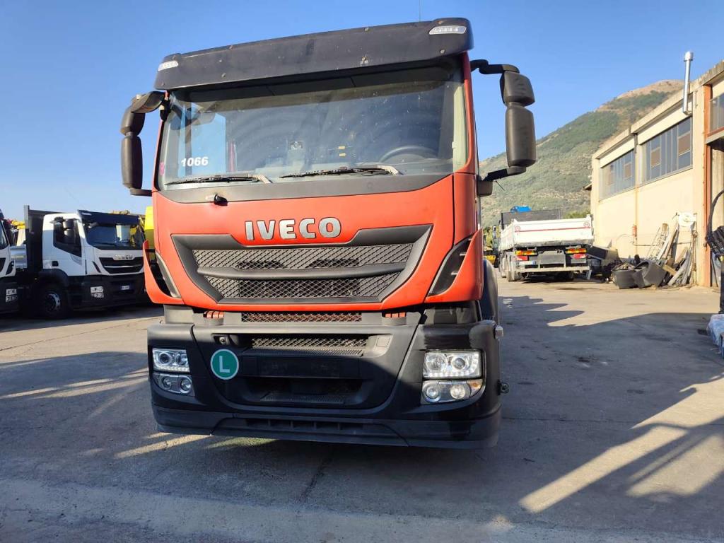 Iveco STRALIS HI-STREET 260S31 Foto 30