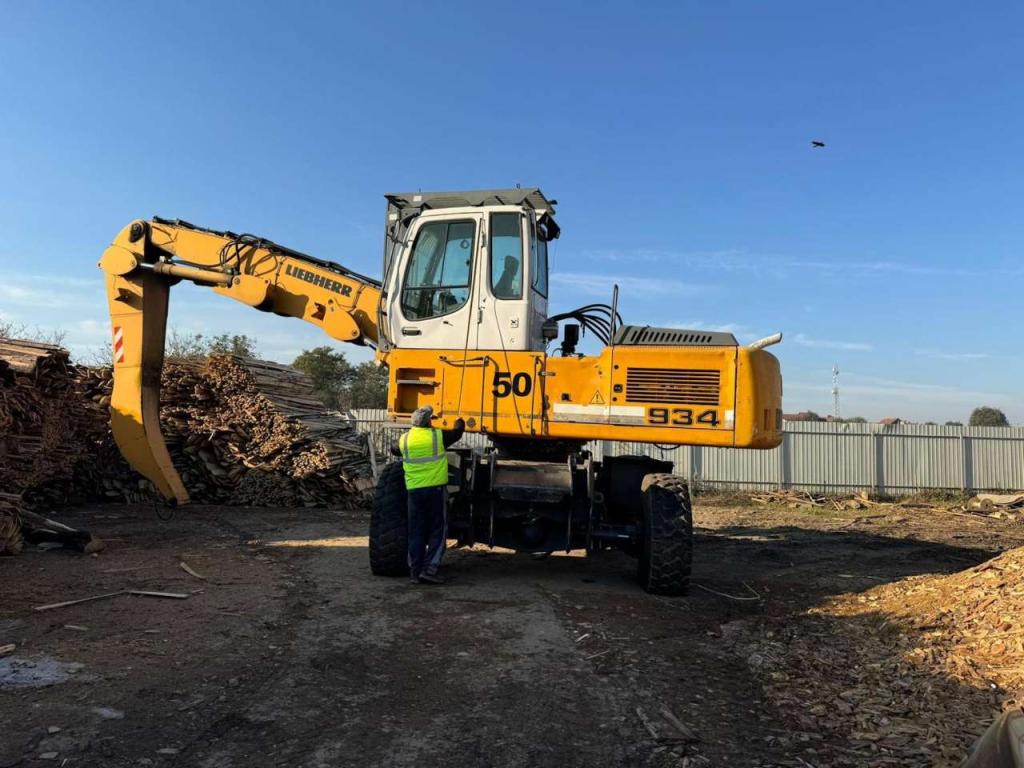 Liebherr A934C-HD Foto 1