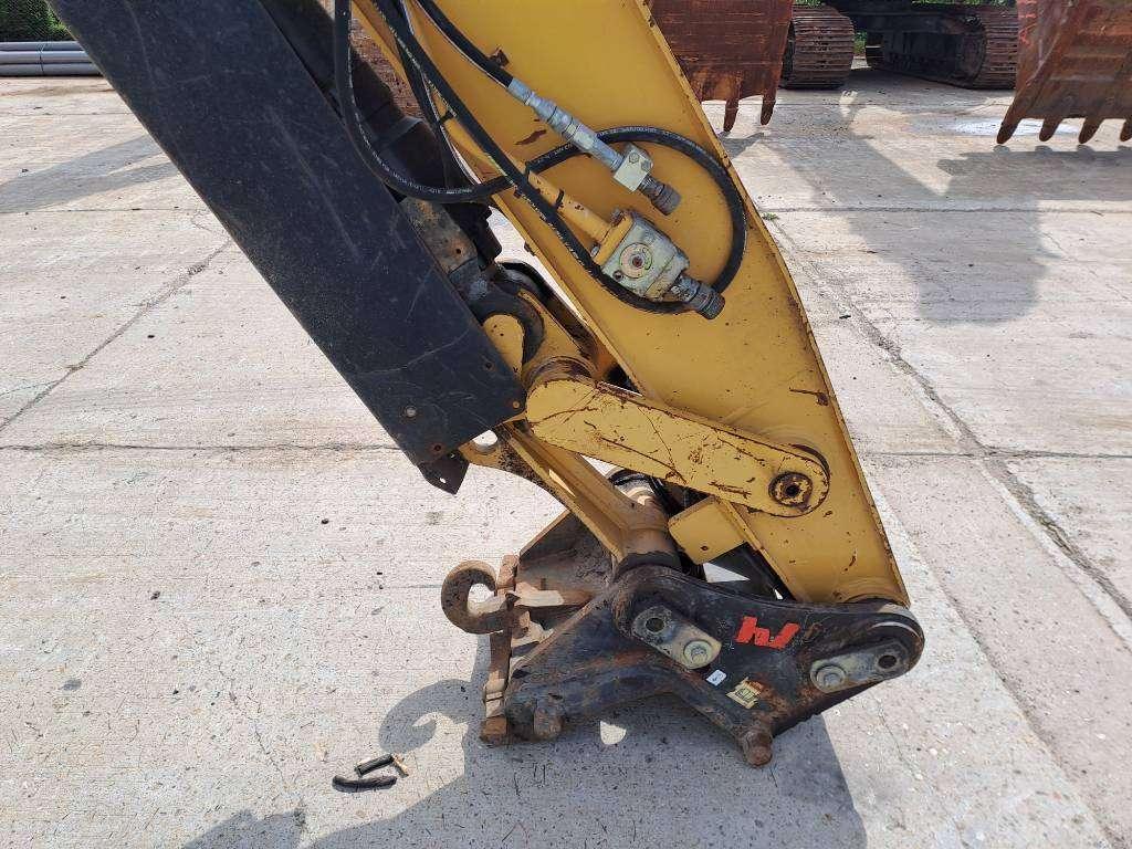 CAT 330DL UHD Foto 9