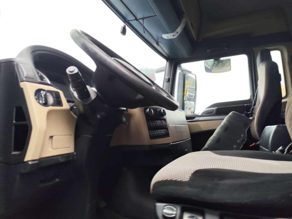Man TGX 26.420 Foto 9