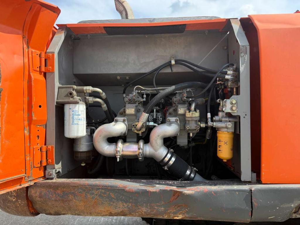 Hitachi ZX350LCN-3 Foto 9