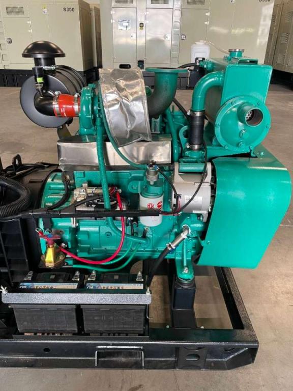 Cummins 4BTA3.9-GM47 - 55 kVA Marine Generator - DPX-19750 Foto 7