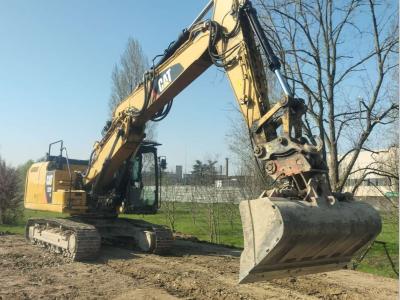 Caterpillar 323F vendida por DMO Spa