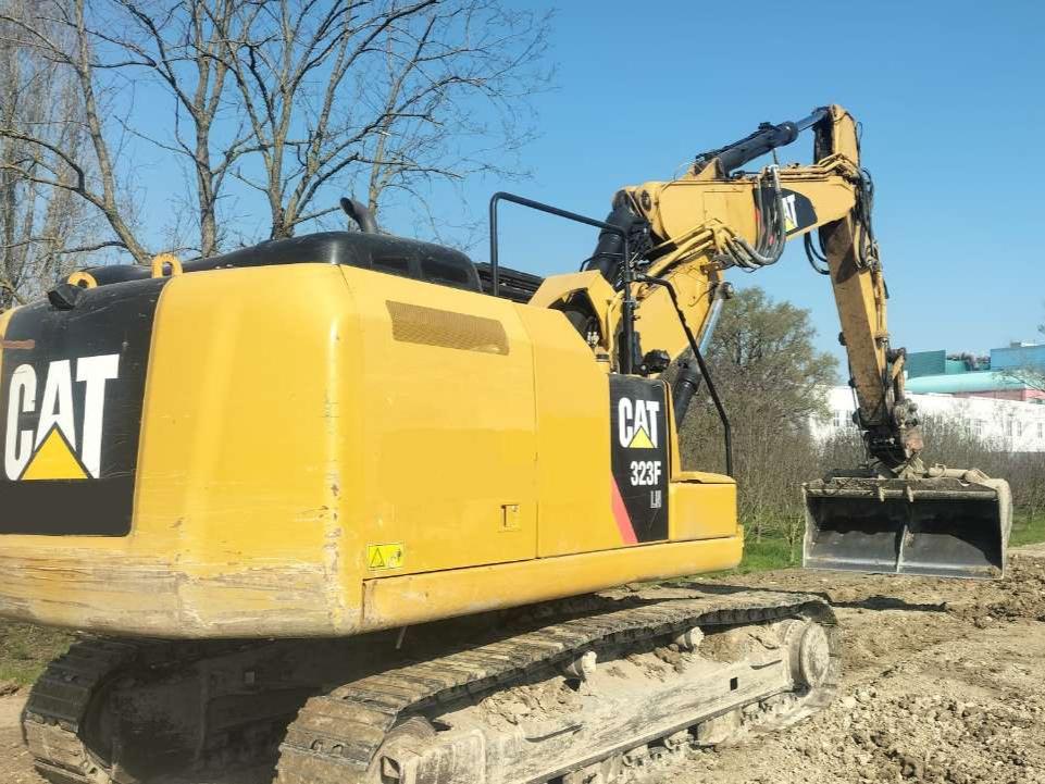 Caterpillar 323F Foto 3