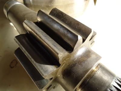 Piñón para embragues de dirección para Fiat Allis fl14c vendida por OLM 90 Srl