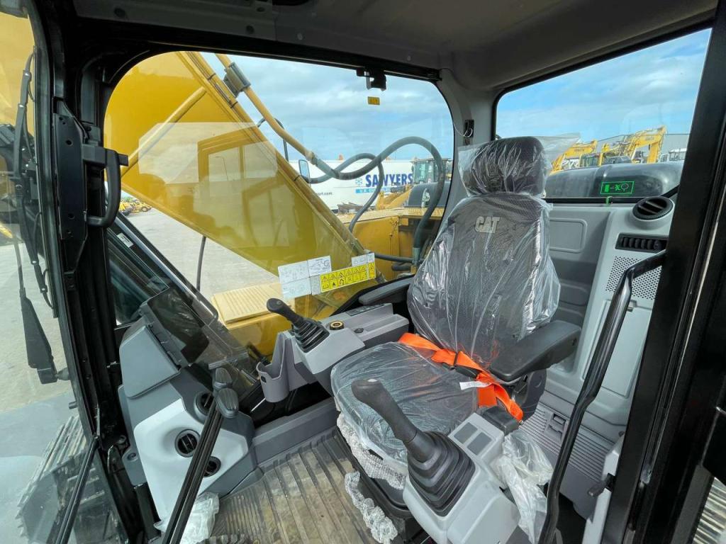Caterpillar 323D3 Foto 23