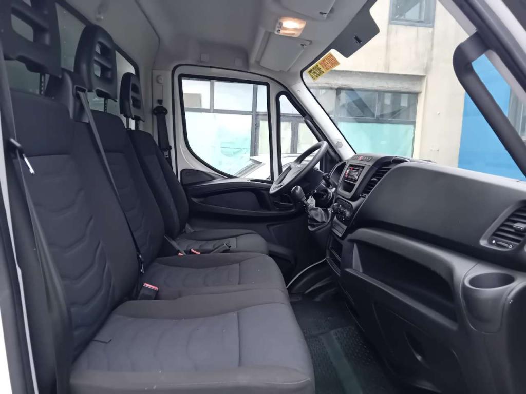 Iveco 35C14 Foto 8