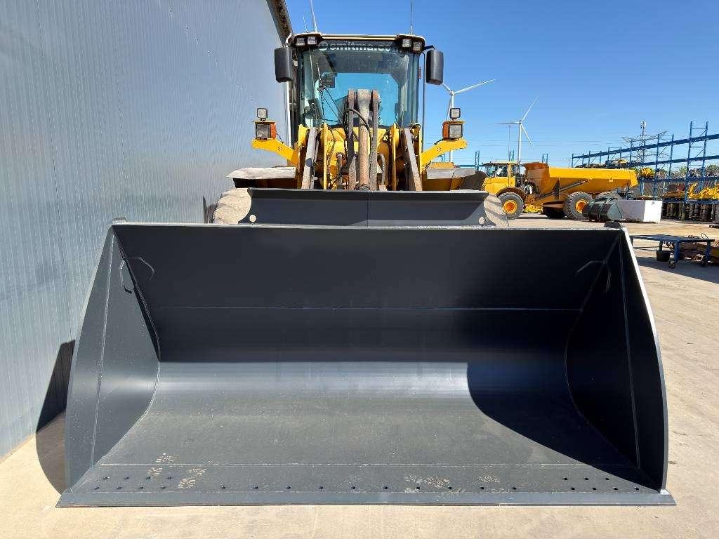 Volvo L120F Foto 18
