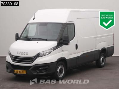 Iveco Daily 35S14 Automaat L2H2 Airco Cruise Camera 3,5t Trekgewicht Euro6 L2 A/C Cruise control vendida por BAS World B.V.