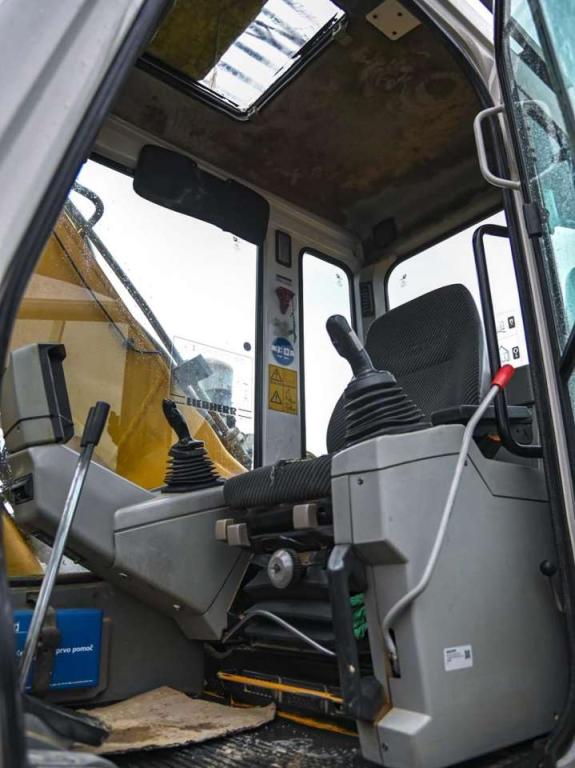 Liebherr R934B Foto 12