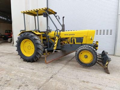 Ford Minigrader vendida por Comai Spa