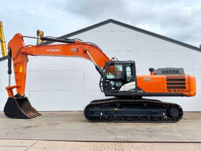 Hitachi ZX70-LCH - Hammer Lines / Isuzu Engine vendida por Boss Machinery