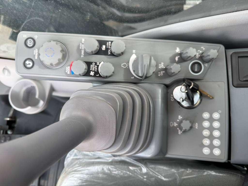 Hitachi ZX70-LCH - Hammer Lines / Isuzu Engine Foto 10