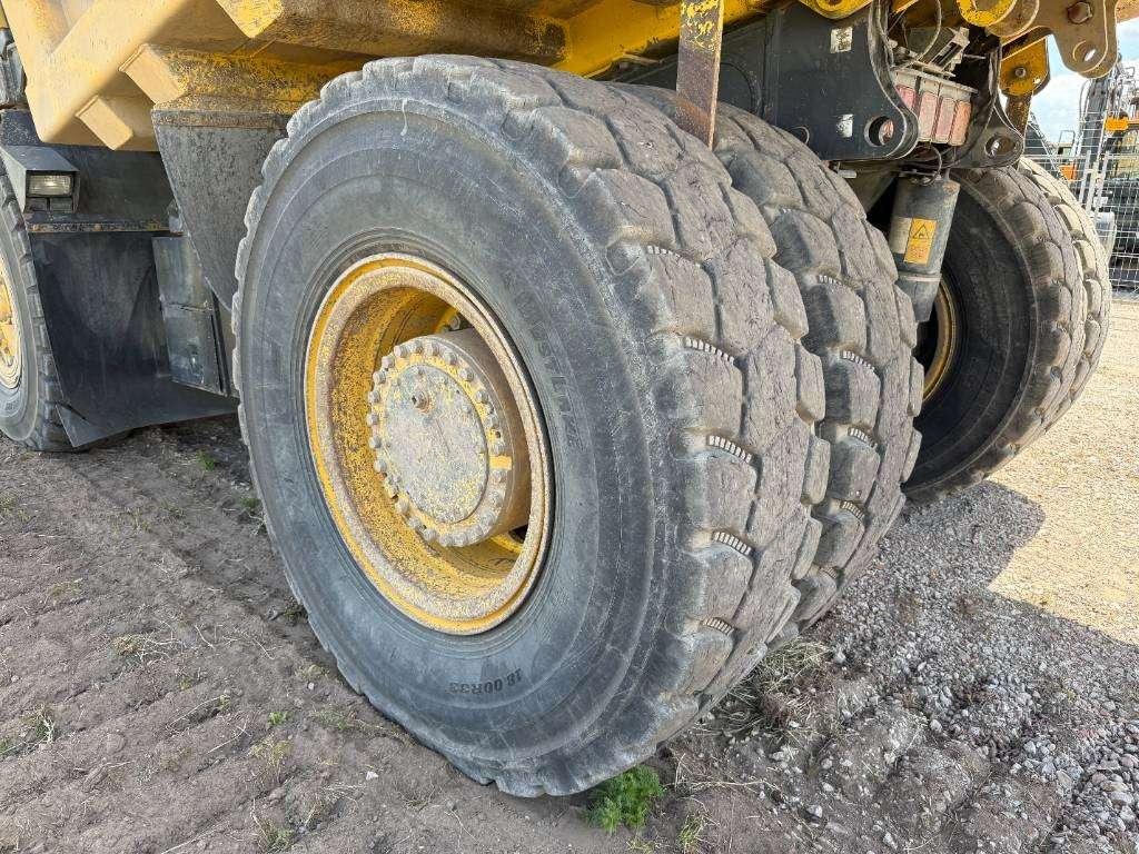 Komatsu HD 405-7 - German Machine / Automatic Greasing Foto 23