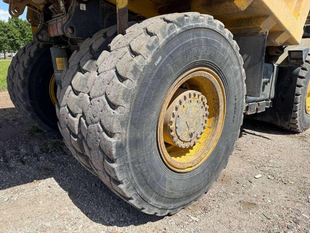 Komatsu HD 405-7 - German Machine / Automatic Greasing Foto 24