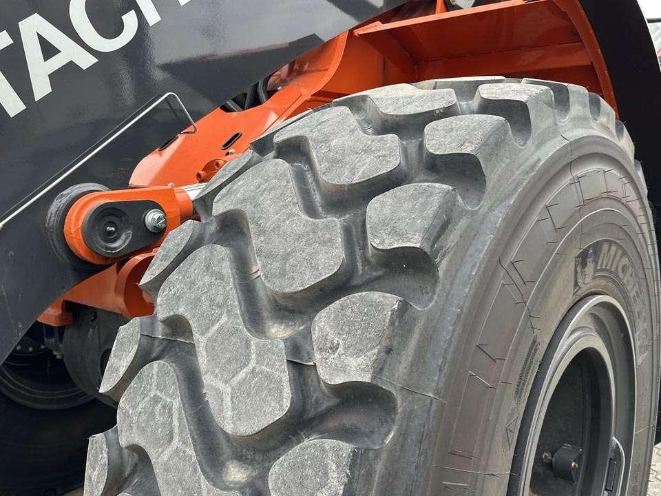Hitachi ZW310-7 Foto 5