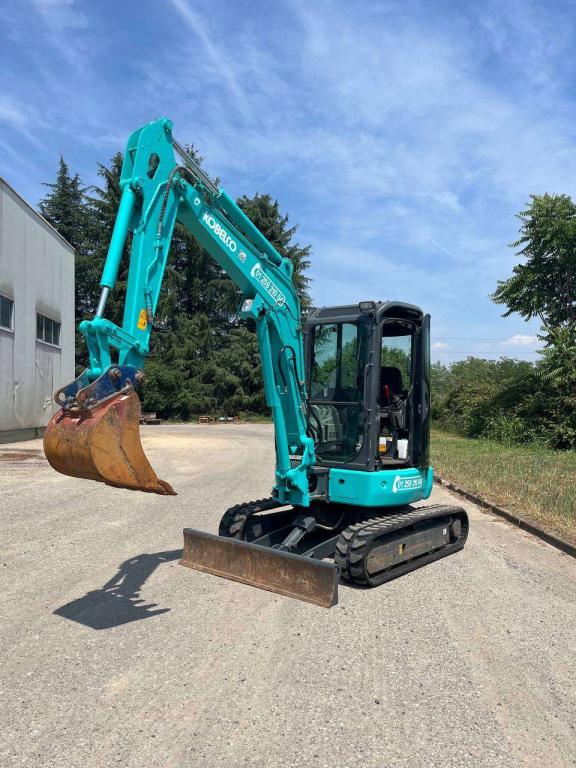 Kobelco SK35SR-6E Foto 3