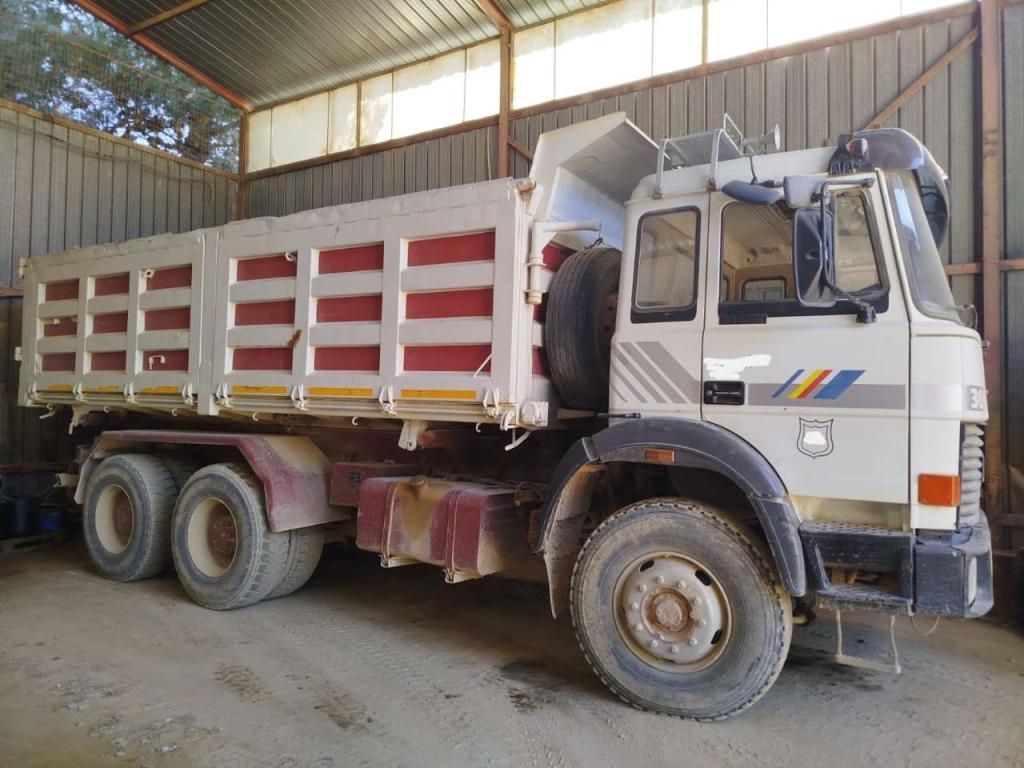 Iveco 330-36H Foto 1