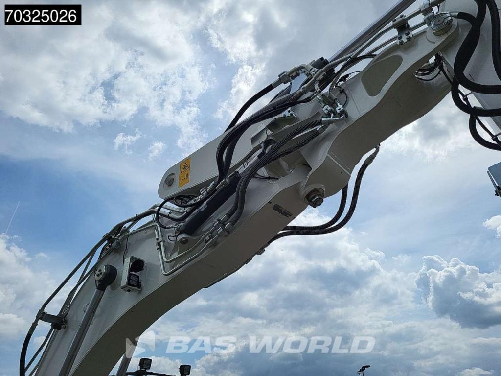 Liebherr R924 LC Foto 15