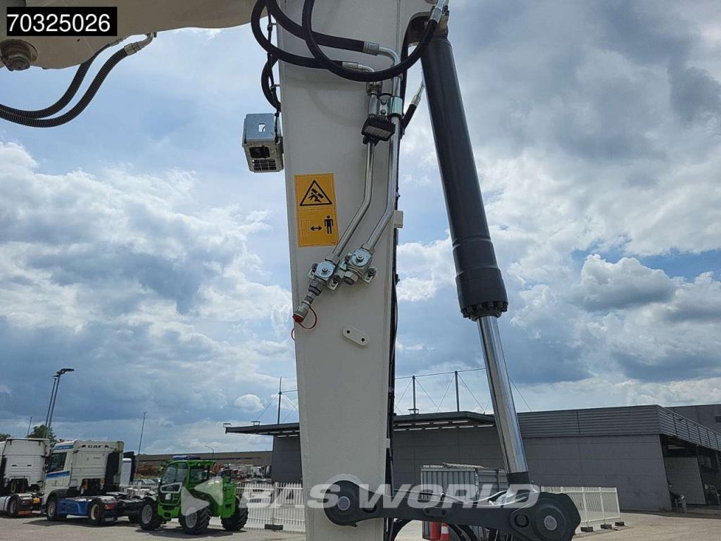 Liebherr R924 LC Foto 19