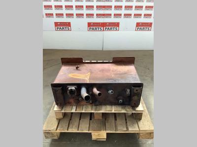 Depósito para aceite para Caterpillar 924G vendida por Massucco T. Srl Area Ricambi