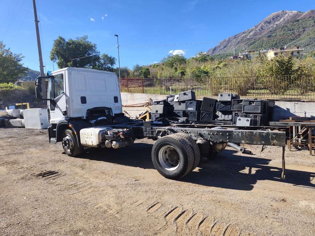 Iveco EUROCARGO 140-250 Foto 13