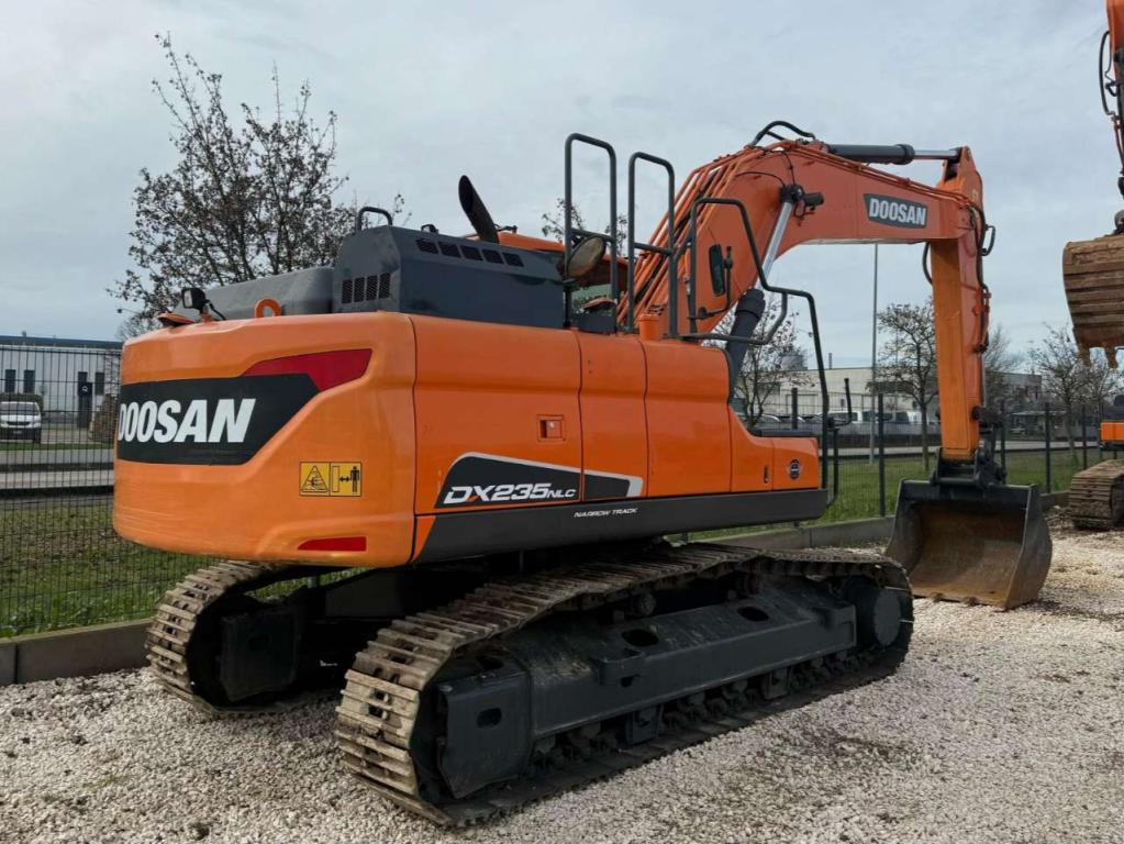 Doosan DX235-5 Foto 3