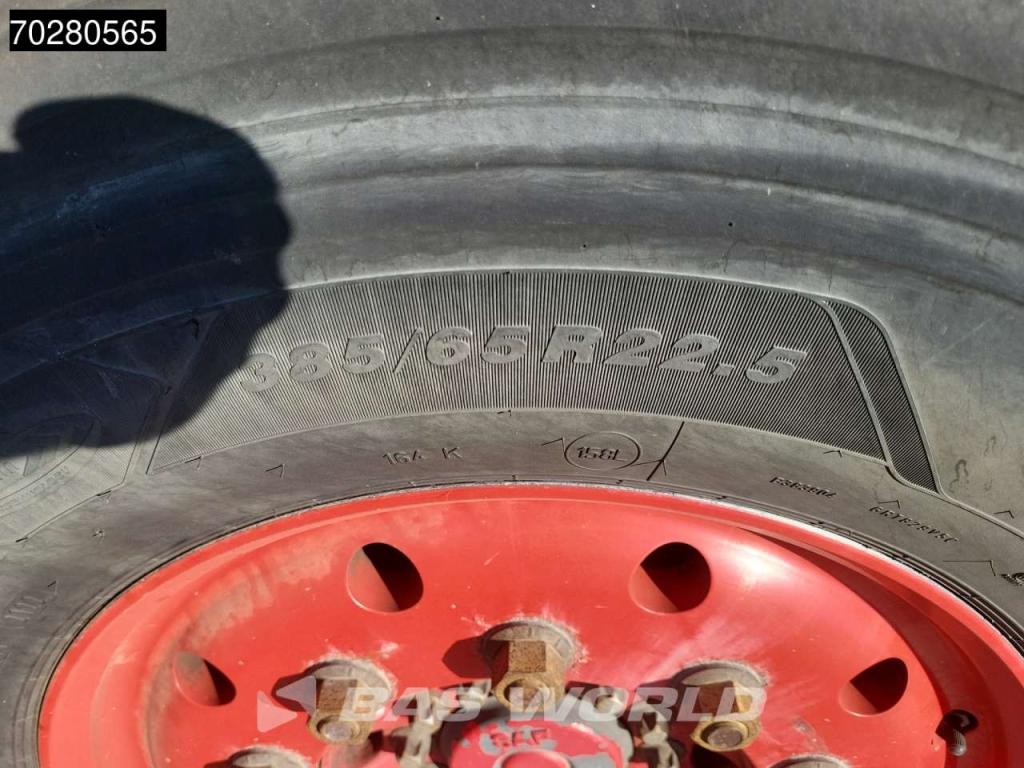 Spitzer SK2753CALGGVS 3 axles ADR 55m3 1 Comp. Gefahrgut KIP-Silo Foto 17