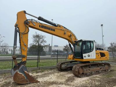 Liebherr R926LC vendida por MEK Srl