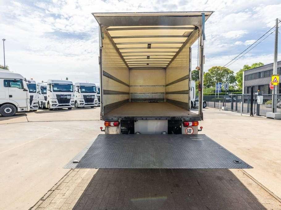 Mercedes-Benz ATEGO 1524 L + DHOLLANDIA 2T. Foto 6