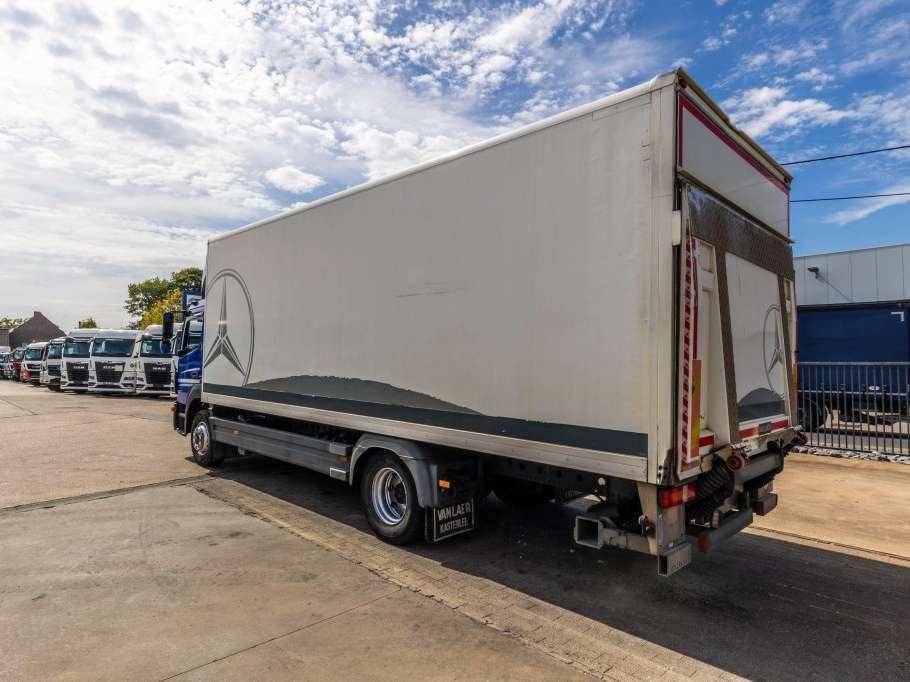 Mercedes-Benz ATEGO 1524 L + DHOLLANDIA 2T. Foto 9