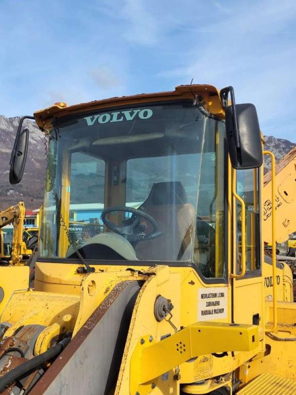 Volvo cabin 33369 for Volvo L110E Foto 2
