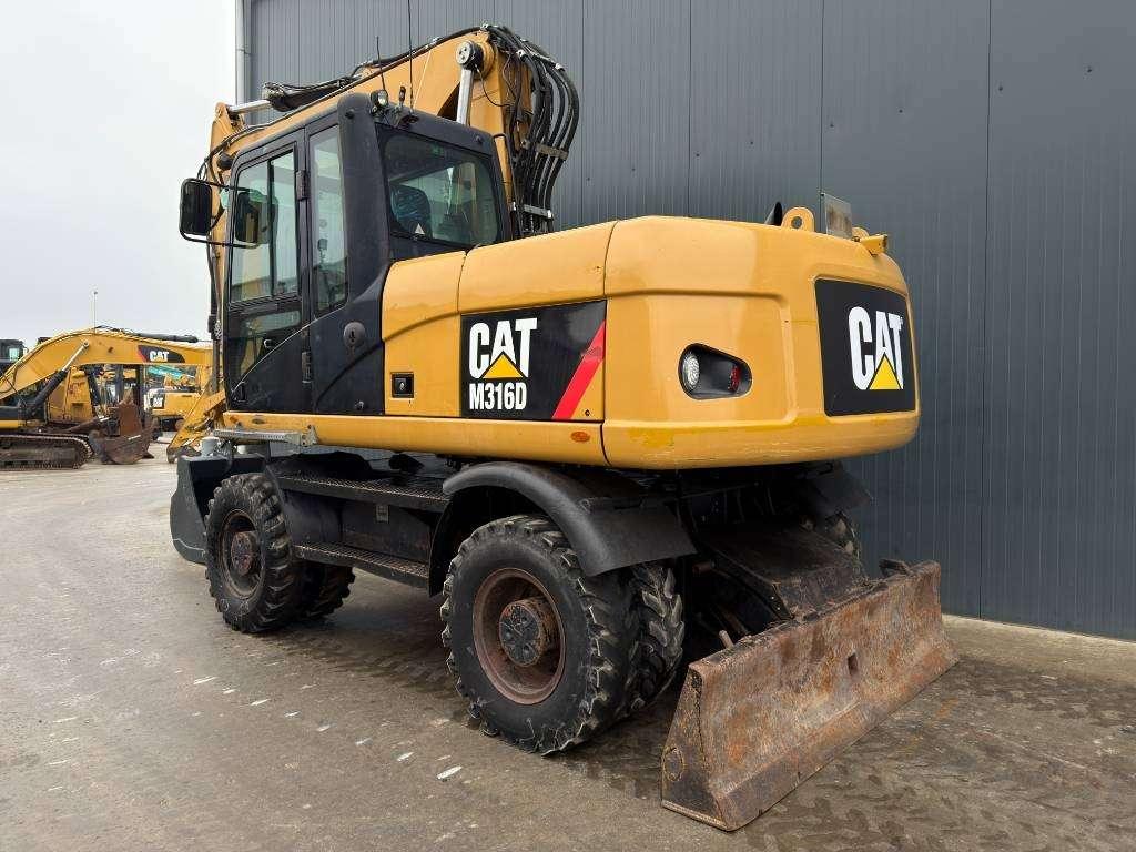 Caterpillar M316D Foto 3