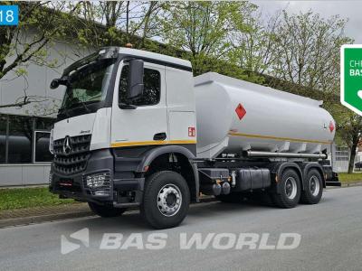 Mercedes Arocs 3340 6X4 20.000ltr Fuel tanker ADR  EURO 3 vendida por BAS World B.V.