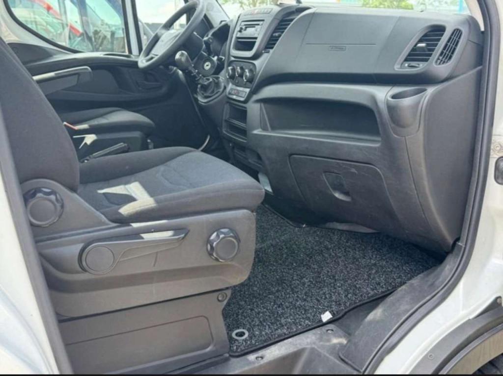 Iveco 35.140 Foto 3