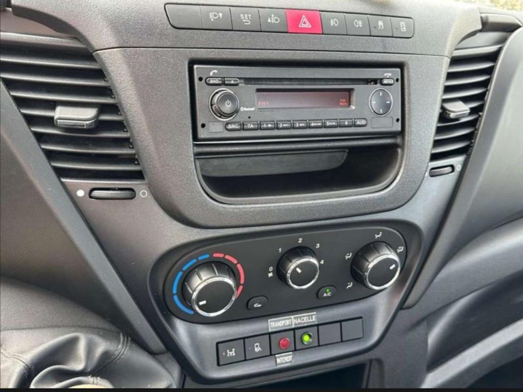 Iveco 35.140 Foto 4