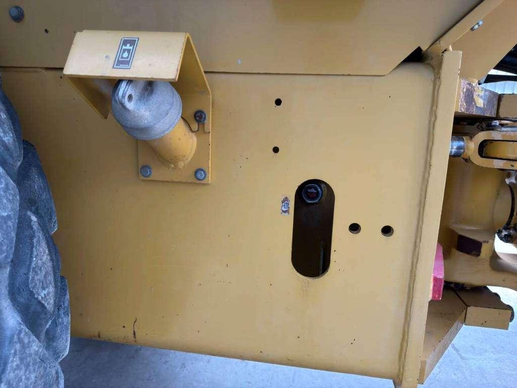 Caterpillar CS563E Foto 19
