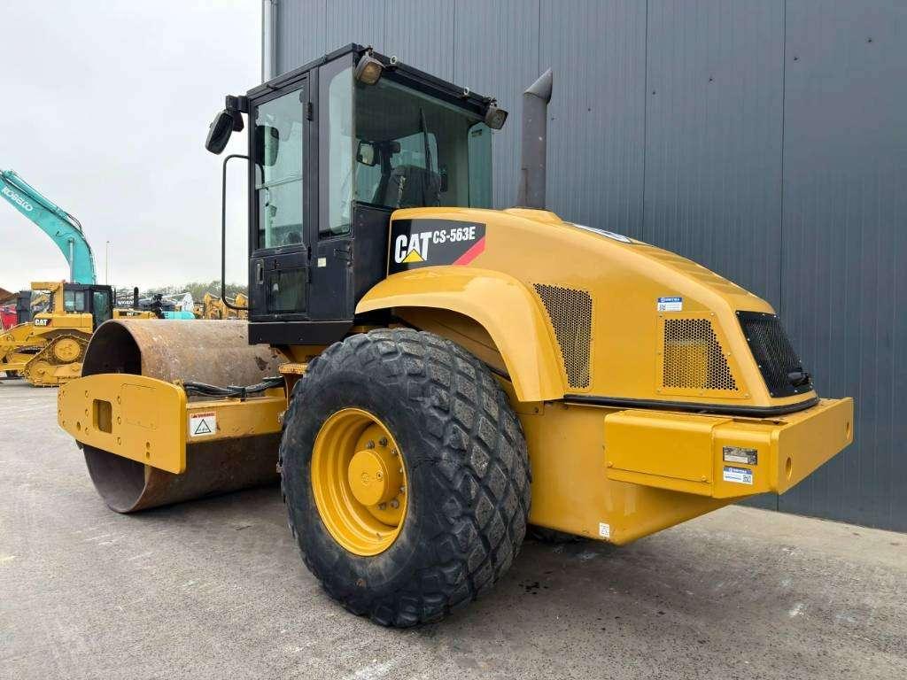Caterpillar CS563E Foto 2