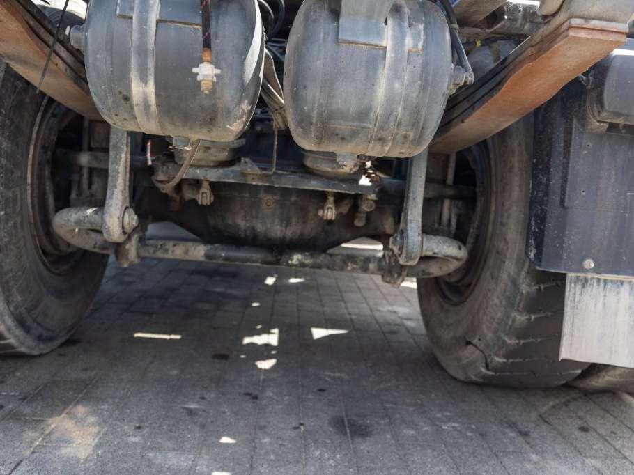 Mercedes-Benz AROCS 1840 AS - 4X4 (cardan)+MANUAL+KIPHYDR. Foto 19