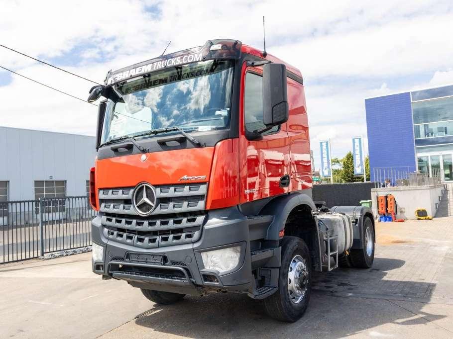 Mercedes-Benz AROCS 1840 AS - 4X4 (cardan)+MANUAL+KIPHYDR. Foto 3