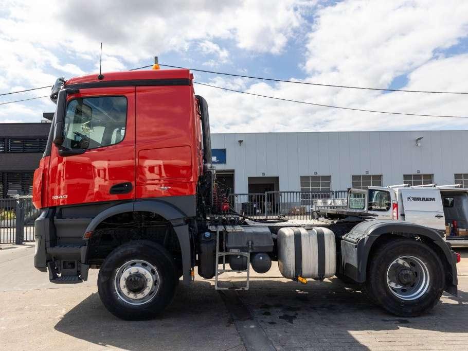 Mercedes-Benz AROCS 1840 AS - 4X4 (cardan)+MANUAL+KIPHYDR. Foto 4