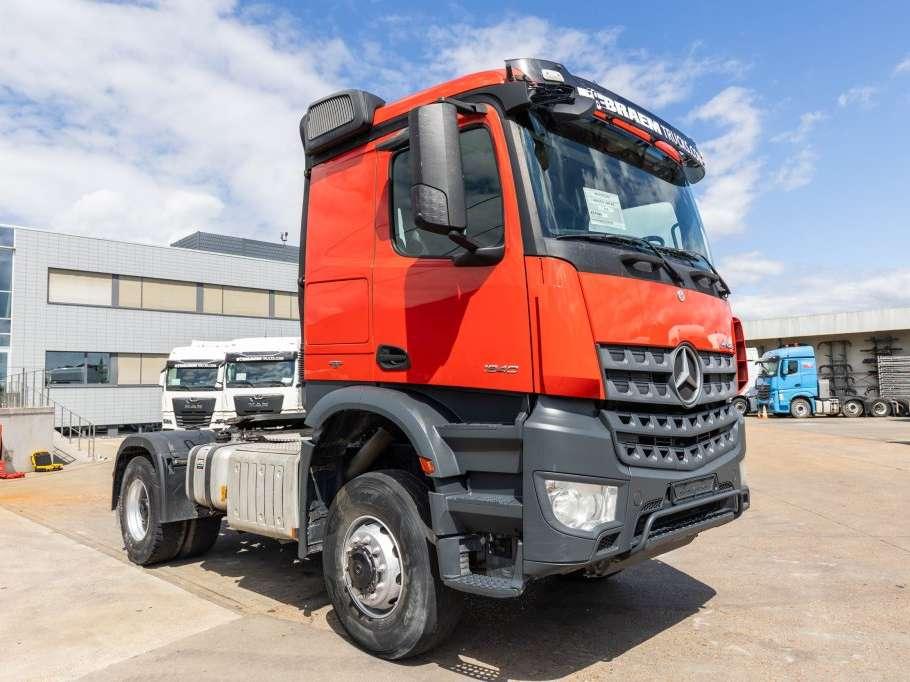 Mercedes-Benz AROCS 1840 AS - 4X4 (cardan)+MANUAL+KIPHYDR. Foto 9