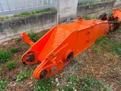 Hitachi ZX210-240 vendida por Emme Service Srl