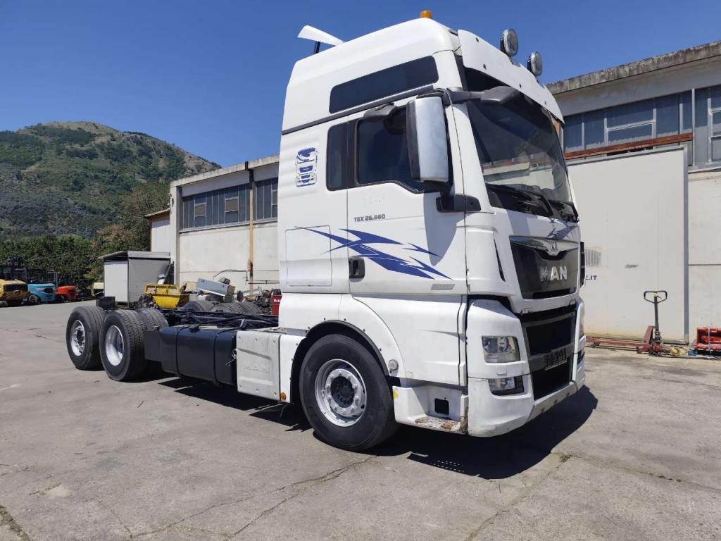 Man TGX 26.560 D38 Foto 21
