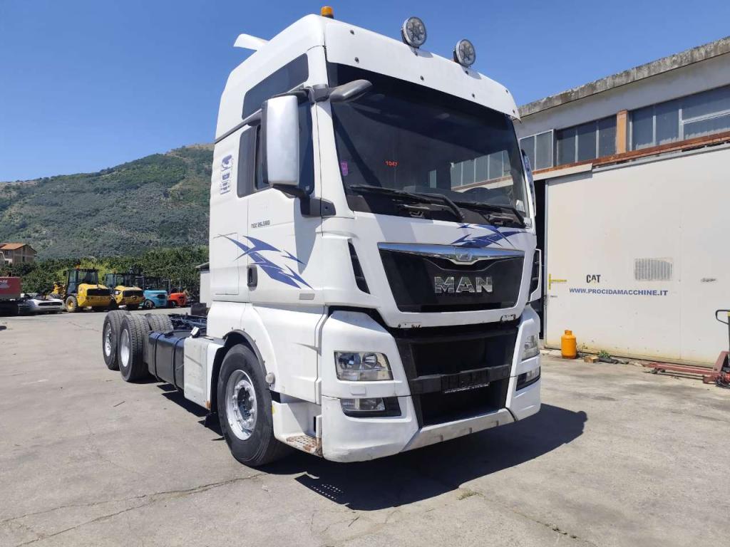 Man TGX 26.560 D38 Foto 23