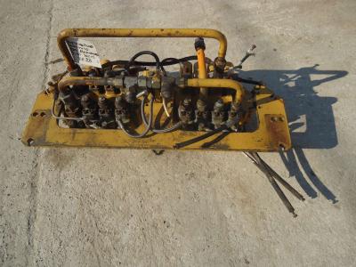 Distribuidor hidraulico para Fiat Allis FE28 vendida por OLM 90 Srl